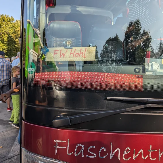 11-Bus ist auch beschriftet.jpg