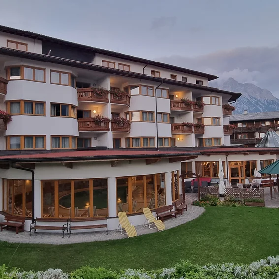 95-zurück am Hotel.jpg