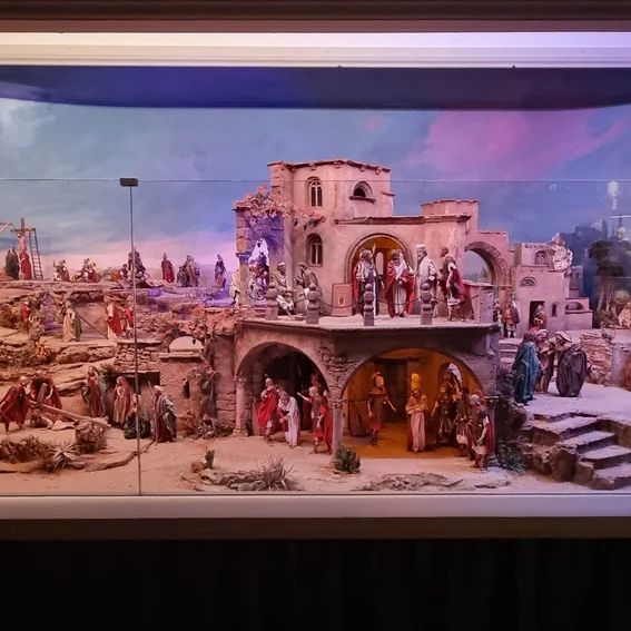 150-Krippenausstellung Hotel.jpg